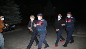 GÜNCELLEME - Kırşehir'de 2 gencin dağlık arazide ölü bulunmasıyla ilgili 8 şüpheli tutuklandı