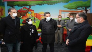 Hacılar Belediyesi çocuk kütüphanesine Mehmet Özer'in ismini verdi