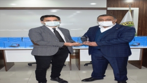 Karapınar'da öğrencilere tablet dağıtımı yapıldı