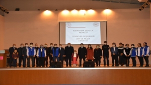 Karapınar'da şiir dinletisi beğeni topladı