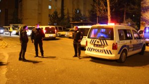 Kayseri'de polisten kaçan hafif ticari araç sürücüsü kovalamaca sonucu yakalandı