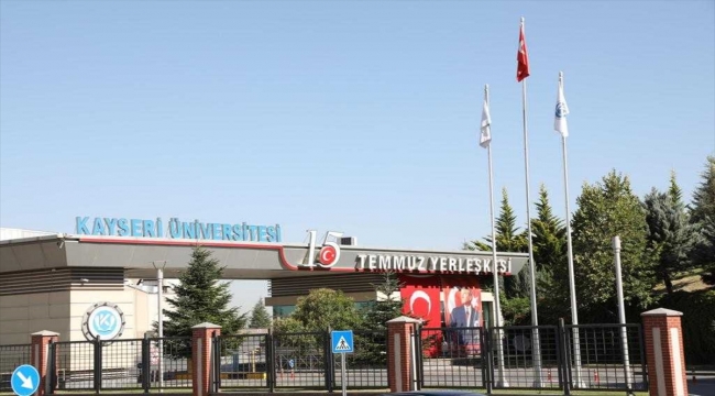 Kayseri Üniversitesi Kütüphanesine Mehmet Akif Ersoy'un ismi verildi