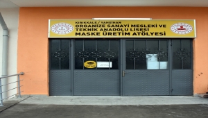 Kırıkkale'de sağlık çalışanları için cerrahi maske üretimi devam ediyor