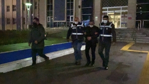 Kırşehir'de kuyumculara sahte altın satan dolandırıcı tutuklandı