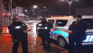 Kırşehir'de TÜGVA üyesi gençlerden, polis ve bekçilere destek ziyareti