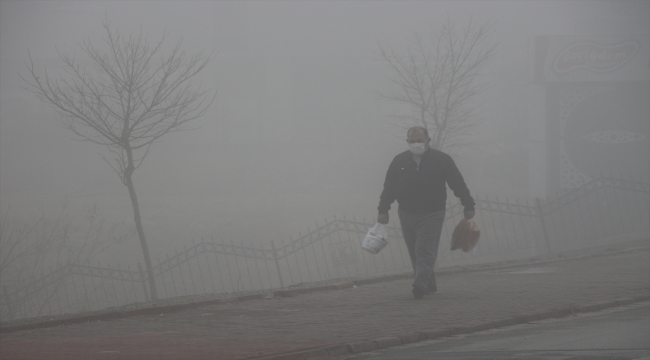 Konya'da yoğun sis etkili olmaya devam ediyor