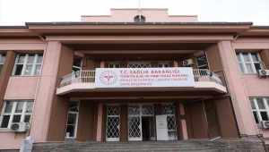 Kovid-19 aşısının analizleri Sağlık Bakanlığı laboratuvarlarında devam ediyor 