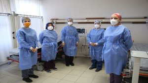 Kovid-19 yoğun bakım servisi hemşireleri virüsle mücadelelerini anlattı