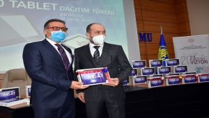 Makina ve Kimya Endüstrisi Kurumundan ihtiyaç sahibi öğrencilere 1200 tablet desteği