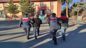 Niğde'deki hırsızlık şüphelileri Adana'da yakalandı