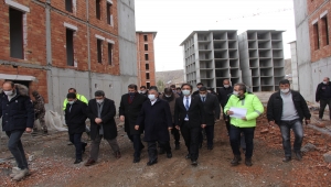 Sivas Valisi Ayhan ve milletvekili Yılmaz Zara'yı ziyaret etti