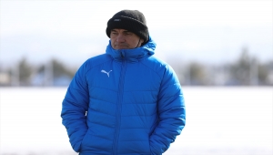 Sivasspor Teknik Direktörü Çalımbay: "İki oyuncu alacağız"