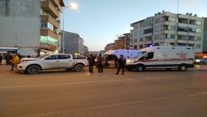 Yozgat'ta ambulans ile kamyonet çarpıştı: 3 yaralı