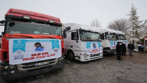 Aksaray'dan Suriye'ye 14 tır yardım malzemesi gönderildi