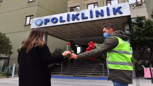 Ankara Büyükşehir Belediye Başkanı Yavaş'tan Sevgililer Günü'nde çiçekçi esnafına destek