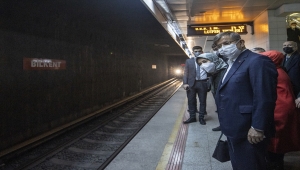 Davutoğlu'ndan yeni anayasa değerlendirmesi: "Açıklamalarda yeni bir unsur yok. Önce samimiyetin görülmesi lazım"