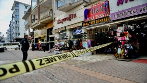 Eskişehir'de karı koca ve 4 yaşındaki çocukları evlerinde bıçaklanmış olarak ölü bulundu