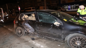 Hamile kadın kaza yapan ambulansta erkek bebek dünyaya getirdi