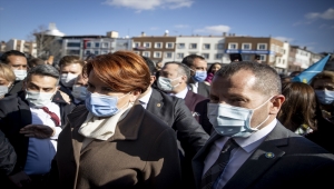 İYİ Parti Genel Başkanı Akşener Gölbaşı ve Elmadağ'da esnafı ziyaret etti 