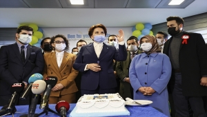 İYİ Parti Genel Başkanı Akşener, partisinin Gençlik Kolları 3. Kuruluş Yıl Dönümü Töreni'nde konuştu: