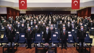 Jandarma ve Sahil Güvenlik Akademisi'nde sağlık astsubayların mezuniyet heyecanı