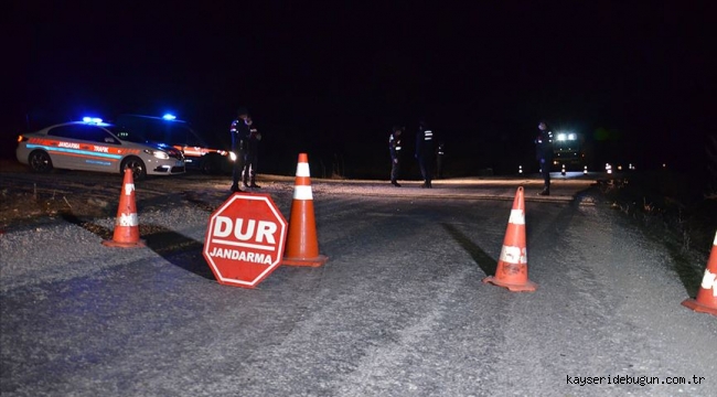 Kayseri'de bir mahalle Kovid-19 nedeniyle karantinaya alındı