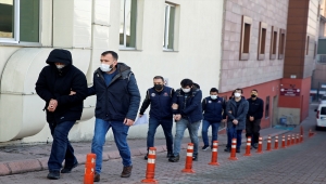 Kayseri merkezli 3 ilde düzenlenen FETÖ/PDY operasyonunda zanlılardan 7'si adliyeye sevk edildi