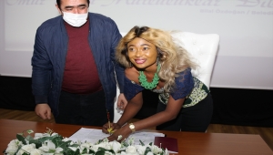 Kongolu Kaumbalynı, Kayseri'ye gelin geldi