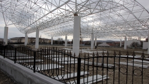 Nallıhan'da pazaryerinin yapımı sürüyor