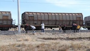 Niğde'de yük treninin çarptığı kişi öldü