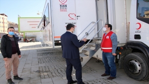 Şarkışla Kaymakamı Aktan'dan kan bağışı kampanyasına destek