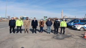 Şarkışla Kaymakamı Aktan, denetim yapan ekipleri ziyaret etti