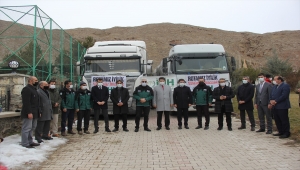 Sivas İHH, Suriye'ye insani yardım malzemesi gönderdi