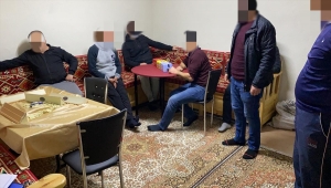 Sivas'ta apartman yönetim odasında okey oynayan 7 kişiye ceza