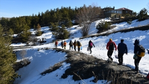 Sivas'ta doğa tutkunları salgın sürecinde turlara katılarak doğada vakit geçiriyor