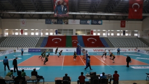 Voleybol: AXA Sigorta Efeler Ligi