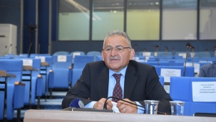 Büyükkılıç: Kayseri'nin rengi kırmızı olabilir