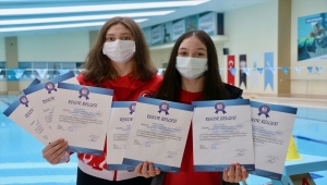 Havuzun "rekortmen" kızları, 2024'teki olimpiyatlara katılmak istiyor