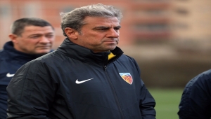 Kayserispor'da teknik direktör Hamzaoğlu ilk antrenmanına çıktı