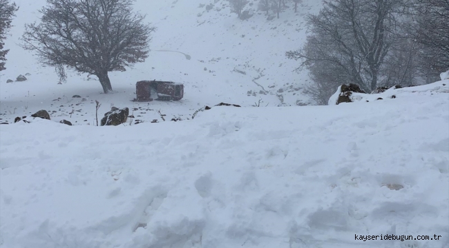 Konya'da otomobil şarampole devrildi: 5 yaralı