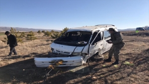 Sivas'ta panelvan araç devrildi: 1 yaralı 