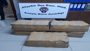 Akşehir'de 100 şişe kaçak viski ele geçirildi