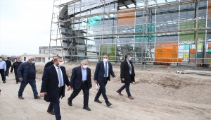 Başkan Büyükkılıç, yapımı devam eden tesisleri denetledi