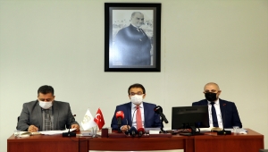 Çankırı Valisi Ayaz, aşılanan 65 yaş üstünde Kovid-19 kayıplarının düştüğünü, gençlerde ise arttığını söyledi