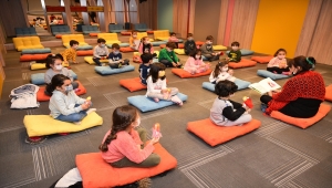 Çocuklar Sille masallarını yaptıkları bez bebeklerle öğreniyor