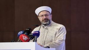 Diyanet İşleri Başkanı Erbaş, Uluslararası Hac Sempozyumu'nda konuştu: