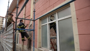 Eskişehir'de 1889 yılında yapılan ve tadilata alınan camide çıkan yangın söndürüldü