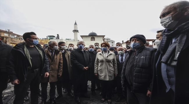 İYİ Parti Genel Başkanı Akşener'den Kızılcahamam Kasaplar Çarşısı esnafına geçmiş olsun ziyareti: