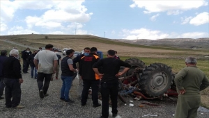 Kayseri'de devrilen traktörün sürücüsü öldü