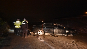 Kırıkkale'de otomobil devrildi: 2 yaralı 